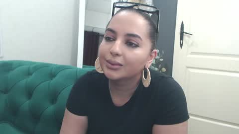         online show from 04/18/26, 08:31