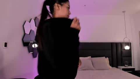 Alisson online show from 10/18/25, 10:16