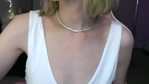 Ally Girl In Her Ally World online show from 04/23/26, 04:03