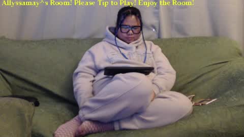 Allyssamay online show from 01/11/25, 06:56