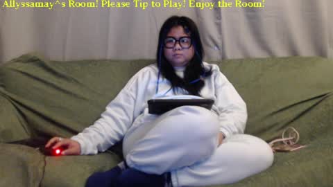 Allyssamay online show from 01/18/25, 06:24
