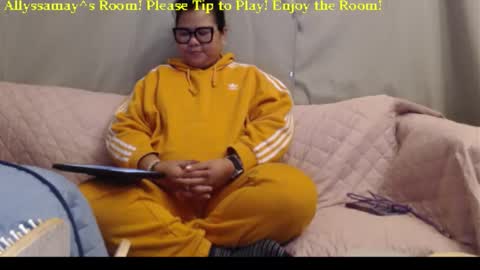 Allyssamay online show from 11/18/25, 03:23