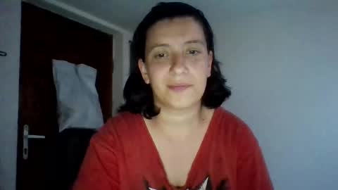 Snapshot of alma_amy chatting on 05/06/26, 08:47 Alma online show from 05/06/26, 08:47