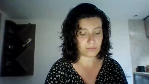 Snapshot of alma_amy chatting on 05/07/26, 08:36 Alma online show from 05/07/26, 08:36