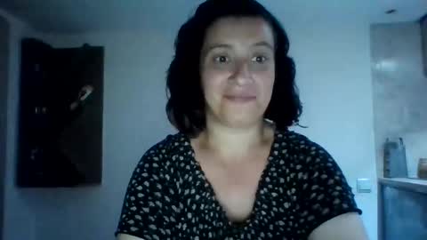 Snapshot of alma_amy chatting on 05/08/26, 07:30 Alma online show from 05/08/26, 07:30