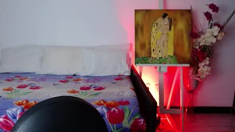 alma_art_ online show from 09/15/25, 10:21