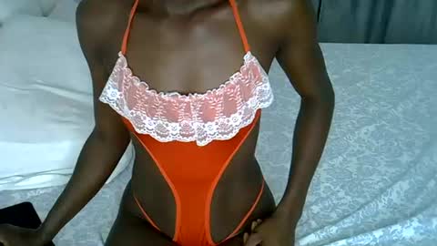 Snapshot of alma_feliz chatting on 07/31/26, 02:33 alma online show from 07/31/26, 02:33