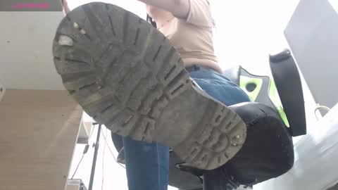 ALMA FENIX  online show from 03/05/25, 12:11