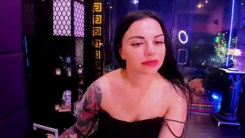 Snapshot of alma_pearl chatting on 06/23/26, 07:50 Alma online show from 06/23/26, 07:50