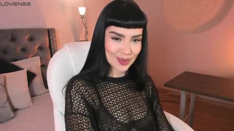 Mia online show from 04/09/26, 01:05