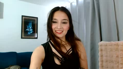 Snapshot of almaglow chatting on 07/24/26, 05:11 Alma online show from 07/24/26, 05:11