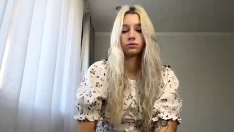 Arina online show from 09/15/25, 08:14