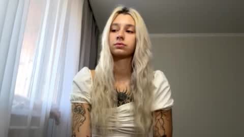 Arina online show from 09/22/25, 07:10