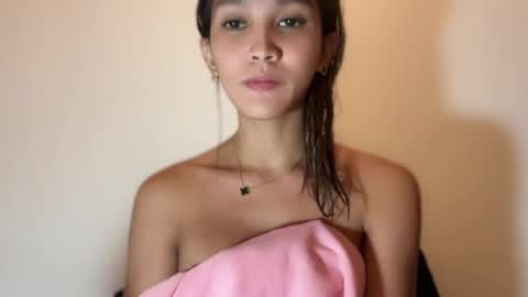 Snapshot of almighty_mariaax chatting on 10/04/25, 09:29 larah online show from 10/04/25, 09:29
