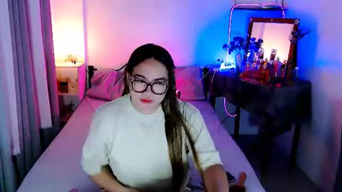 Almira online show from 06/30/26, 06:03