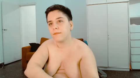 Snapshot of almondonwheels chatting on 03/02/25, 05:12 Almond online show from 03/02/25, 05:12