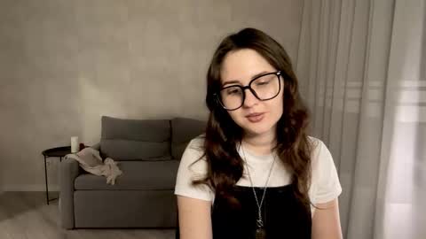 Anna online show from 10/25/25, 08:47