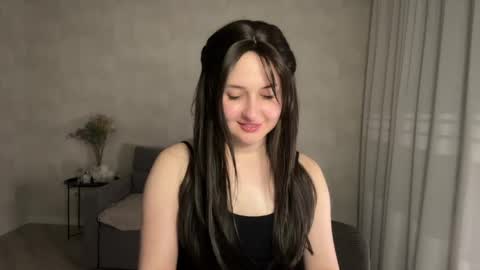 Snapshot of almostinnocent_ chatting on 05/21/26, 11:01 Anna online show from 05/21/26, 11:01