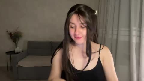 Snapshot of almostinnocent_ chatting on 05/25/26, 09:21 Anna online show from 05/25/26, 09:21