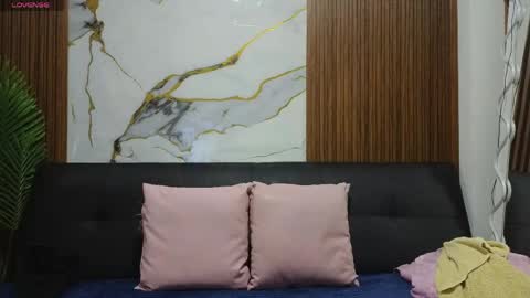 alonddra_tay online show from 06/05/26, 11:27