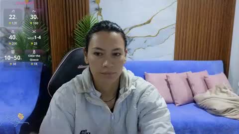 alonddra_tay online show from 06/12/26, 11:31