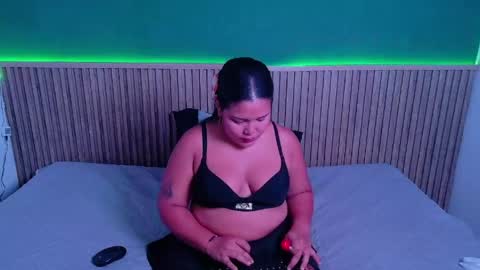 alondra_x0x0 online show from 05/09/26, 01:16