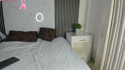 ALONDRA CUTE online show from 04/26/26, 04:43