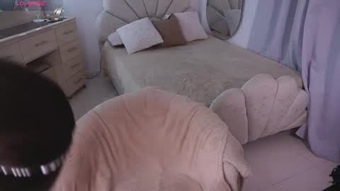Snapshot of alondrraparrow chatting on 07/28/26, 11:39 Alondra online show from 07/28/26, 11:39