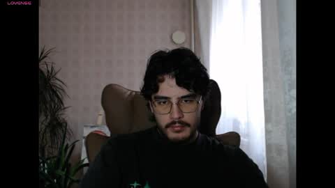 Snapshot of alone_at_homee chatting on 03/31/26, 02:57 Alan online show from 03/31/26, 02:57