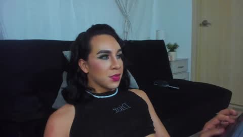 Hazel Bowie online show from 02/04/25, 07:29