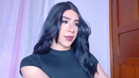 Hazel Bowie online show from 03/26/26, 04:18