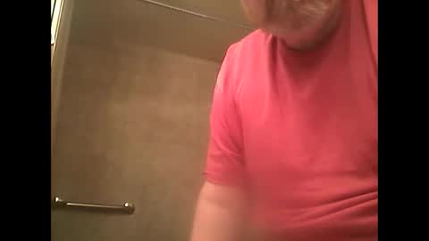 Snapshot of aloooopyscot chatting on 02/14/25, 02:02 Loooopy online show from 02/14/25, 02:02