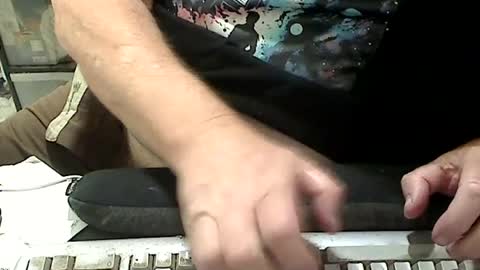 Loooopy online show from 06/18/26, 12:33