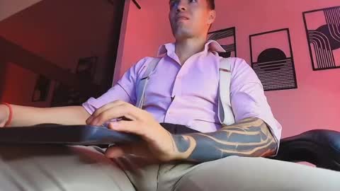 alpha_dominus_ online show from 06/30/26, 03:40