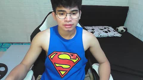 Snapshot of alpha_rider chatting on 10/31/25, 06:47 Angelo online show from 10/31/25, 06:47