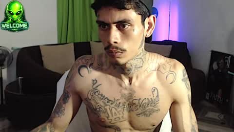 Snapshot of alpha_zom chatting on 05/15/26, 12:39 Alpha Zom online show from 05/15/26, 12:39
