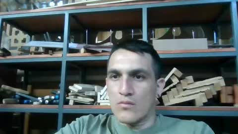 Snapshot of alphadesire69 chatting on 09/15/25, 11:32 AlphaDesire69 online show from 09/15/25, 11:32