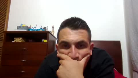 Snapshot of alphadesire69 chatting on 09/29/25, 03:00 AlphaDesire69 online show from 09/29/25, 03:00