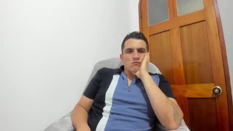 Snapshot of alphadesire69 chatting on 02/14/26, 12:18 AlphaDesire69 online show from 02/14/26, 12:18