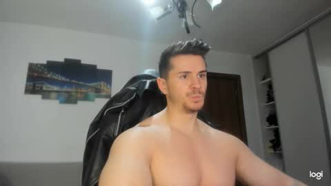 Snapshot of alphagodleatherking92 chatting on 12/08/24, 04:18 LeatherMaster online show from 12/08/24, 04:18