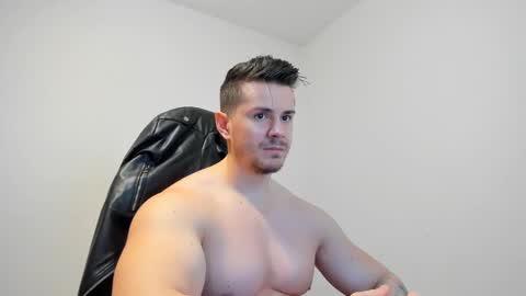 Snapshot of alphagodleatherking92 chatting on 12/26/24, 07:56 LeatherMaster online show from 12/26/24, 07:56