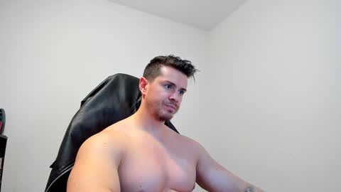 Snapshot of alphagodleatherking92 chatting on 01/05/25, 12:10 LeatherMaster online show from 01/05/25, 12:10