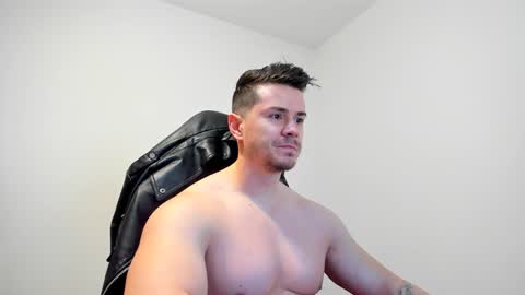 Snapshot of alphagodleatherking92 chatting on 01/14/25, 06:13 LeatherMaster online show from 01/14/25, 06:13