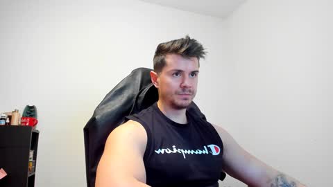 Snapshot of alphagodleatherking92 chatting on 01/20/25, 06:21 LeatherMaster online show from 01/20/25, 06:21