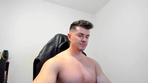 Snapshot of alphagodleatherking92 chatting on 01/24/25, 11:48 LeatherMaster online show from 01/24/25, 11:48