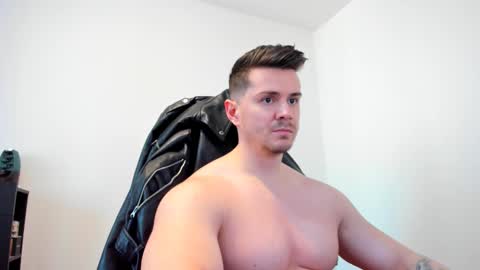 Snapshot of alphagodleatherking92 chatting on 02/11/25, 01:30 LeatherMaster online show from 02/11/25, 01:30
