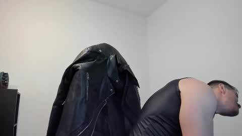 Snapshot of alphagodleatherking92 chatting on 10/02/25, 07:26 LeatherMaster online show from 10/02/25, 07:26