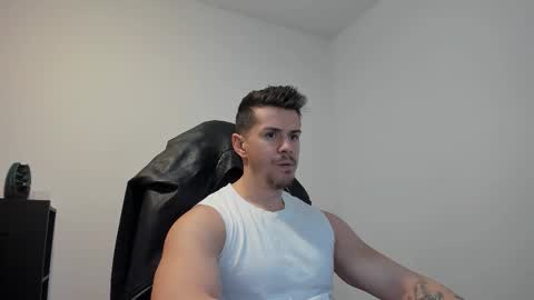 Snapshot of alphagodleatherking92 chatting on 10/06/25, 06:44 LeatherMaster online show from 10/06/25, 06:44