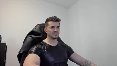Snapshot of alphagodleatherking92 chatting on 10/20/25, 07:20 LeatherMaster online show from 10/20/25, 07:20