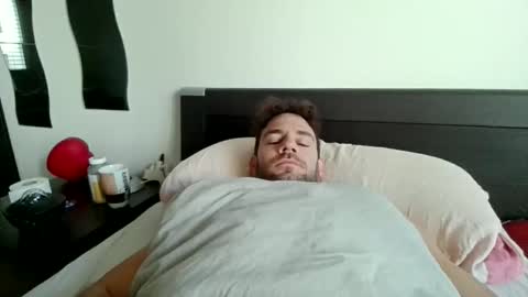 alphah_hunk online show from 11/19/25, 09:31